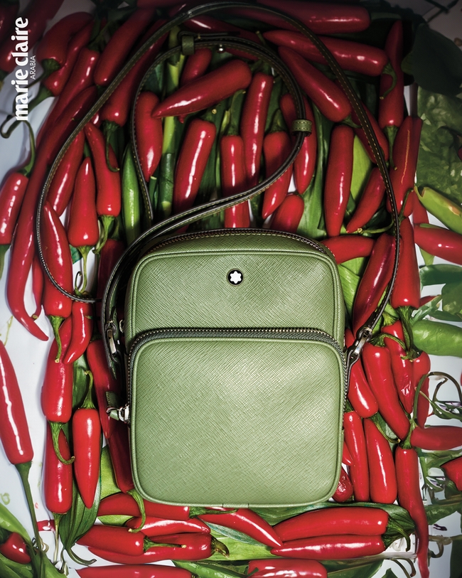 حقيبة Sartorial Nano Messenger باللون الرمادي المائل إلى الأخضر من Montblanc