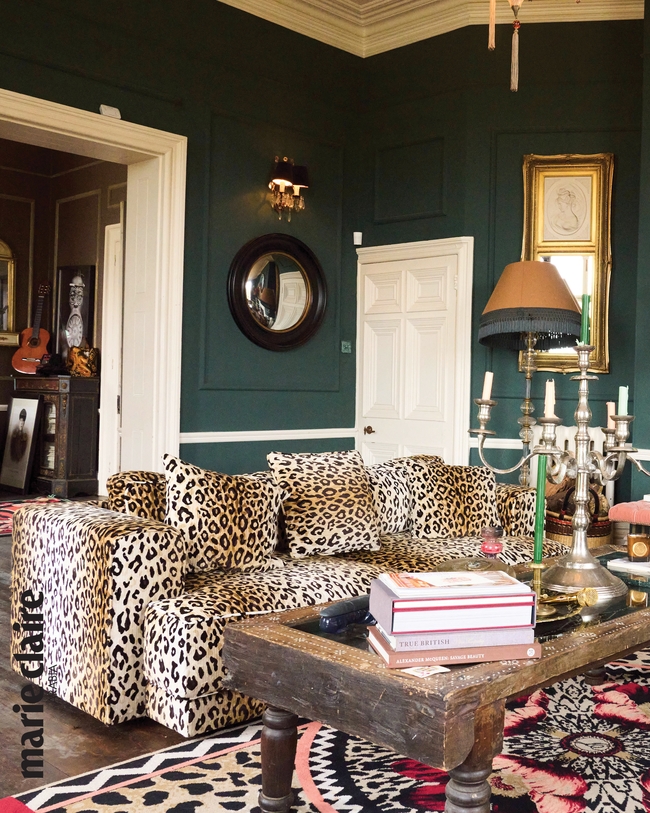 Athome-14.jpg