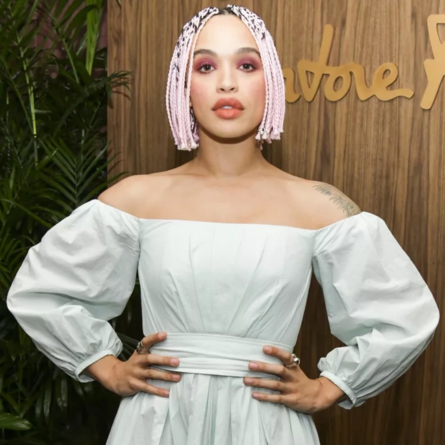 ضفائر Baby Pink Bob