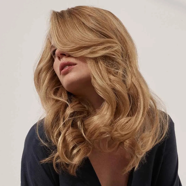 تسريحة Smooth, Shiny Blowout