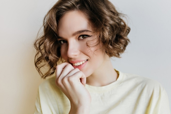 تسريحة Asymmetrical hairstyle