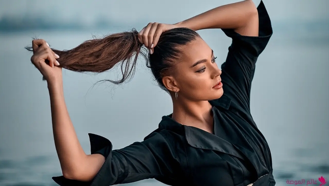تسريحة ذيل الحصان المرتفع المموّج