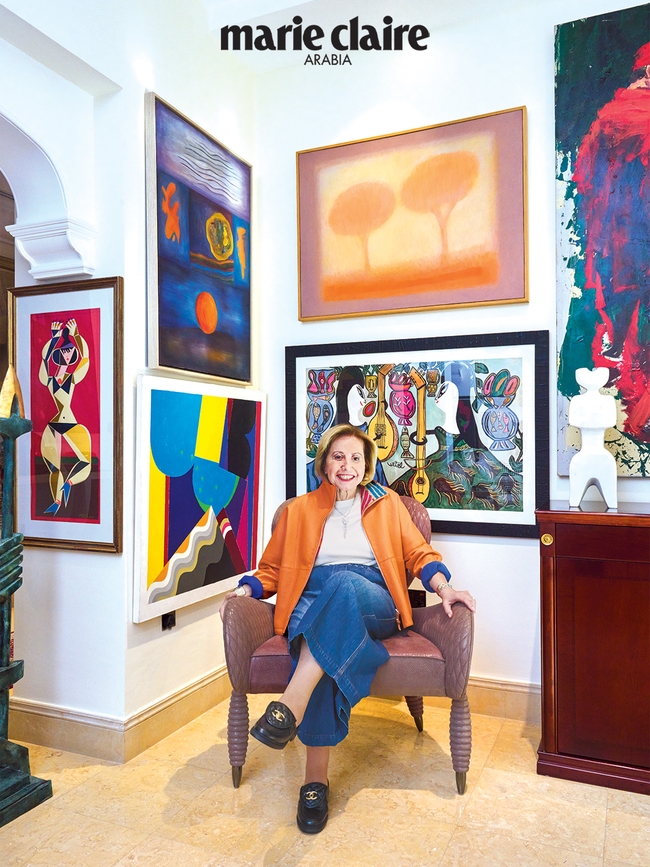 أعمال فنّية بتوقيع كلّ من Hussein Madi و Samia Osseiran Junblat و Helen Khal و Mohamed Melehi و Baya