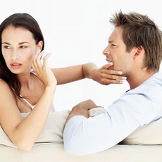 تجنّبي الخلافات غير الضروريّة مع زوجك