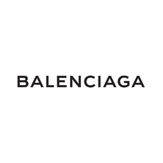 ما قصّة قميص Balenciaga الذي شغل العالم؟