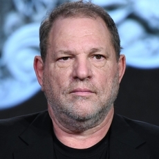 Harvey Weinstein يواجه تهمة الاعتداء من الدرجة الأولى