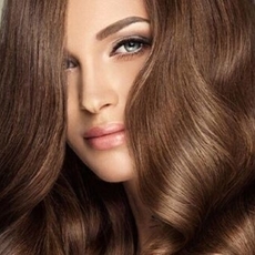 أسهل خلطات لتطويل الشعر وتكثيفه