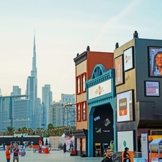 4 أسباب تحمسكم لزيارة سوق "اتصالات أم أو تي بي" في حي دبي للتصميم