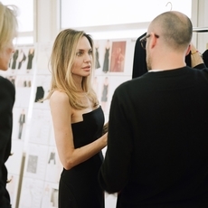 أنجلينا جولي تعلن عن افتتاح أول متجر لعلامتها Atelier Jolie