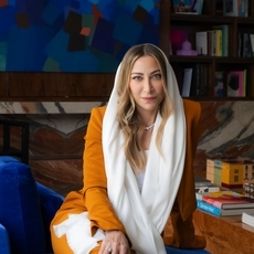 مشهد الفن المعاصر وتوجهات دار Christie's مع نور كيلاني