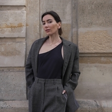 جولة خاصة في معرض Corps et Âmes في Bourse du Commerce – Pinault Collection مع Sara Abou-Khalil