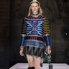 Louis Vuitton تطلق مجموعة كروز 2026 ضمن عرض إستثنائي