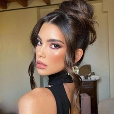 تسريحات شعر للسهرات بالصور​