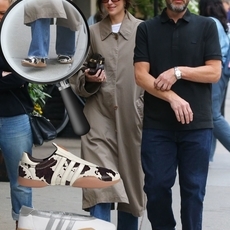 هل تبحثين عن الحذاء المثالي لهذا الصيف؟ Dakota Johnson وجدته أولًا