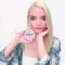 تجربة عناية يومية تعزز الإحساس بالرفاهية  مع مجموعة Dior Skin Essentials