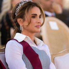 اناقة الملكة رانيا بالصور!