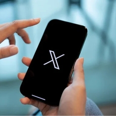 إيلون ماسك يطلق XChat بديل واتساب!