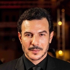 كل ما تريد معرفته عن زوجة باسل خياط!
