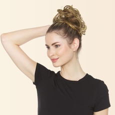 دليلك لتسريحات شعر سهلة وسريعة بالخطوات لتطبيقها في المنزل!