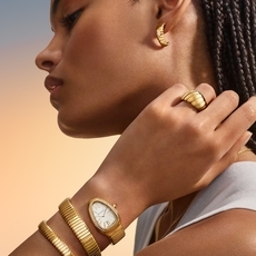 Bvlgari تعيد ابتكار مجموعة Tubogas بإبداعات تخطف الأنفاس