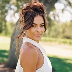 أجمل تسريحات عرايس فخمة وناعمة ليوم من العمر!