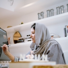 الأميرة نورة الفيصل تتوّج بجائزة الأزياء ضمن الجوائز الثقافية الوطنية