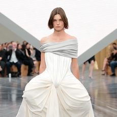 تصاميم دار Dior لربيع 2026 تحاكي المرأة العصرية والمتجددة