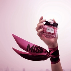 Francis Kurkdjian عن عطر Miss Dior Essence: مثل الحياة، يجد دائماً تعبيراً جديداً!