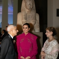 الشيخة المياسة متألقة في حفل الـBritish Museum Ball
