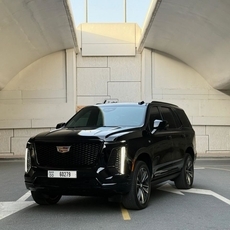 سيارات جيب فخمه... مزيجًا مثاليًا من الأداء العالي والتكنولوجيا الحديثة!