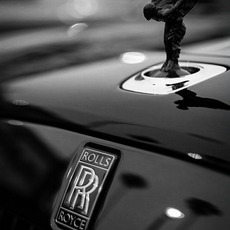 اجمل شعارات السيارات الفخمة: قصص من التميز والابتكار!