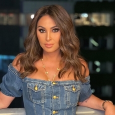 إليسا تتصدر الترند بسبب أغنية متخذلنيش من فيلم السلم والثعبان: لعب عيال