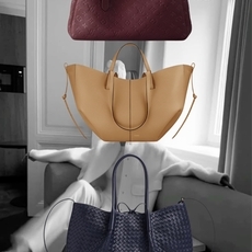 شنط للدوام: لأن صباح المكتب لا يليق بأي حقيبة