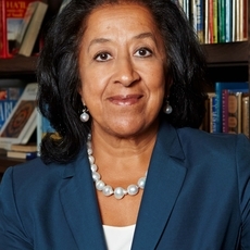 ثروة لبنى العليان... أبرز رائدات الأعمال في السعودية!