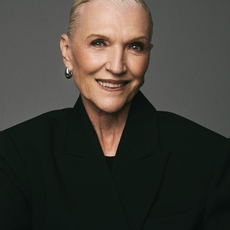 العناية بالجمال بعد سن الأربعين