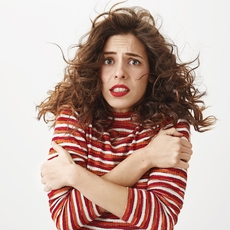 ما سبب القشعريرة المفاجئة؟