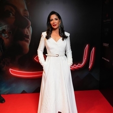 منى زكي متألقة في العرض الأول لفيلم الست