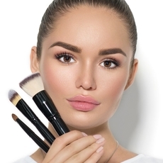 حيل تيك توك لمكياج العيون المبطنة: ما الذي ينجح فعلا؟