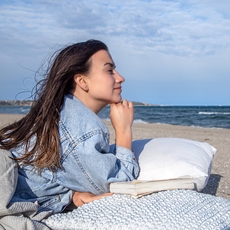 ما هي أحلام اليقظة وهل يمكن أن تكون خطيرة؟