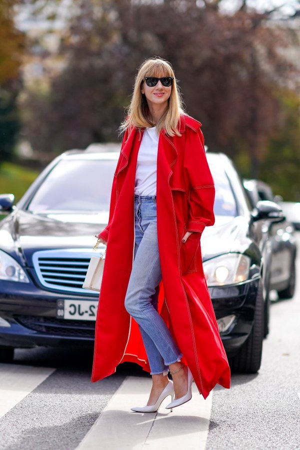 Marie Claire Arabija | 7 različitih načina da vam pokažemo kako stilizirati crvenu jaknu uz vašu odjeću
