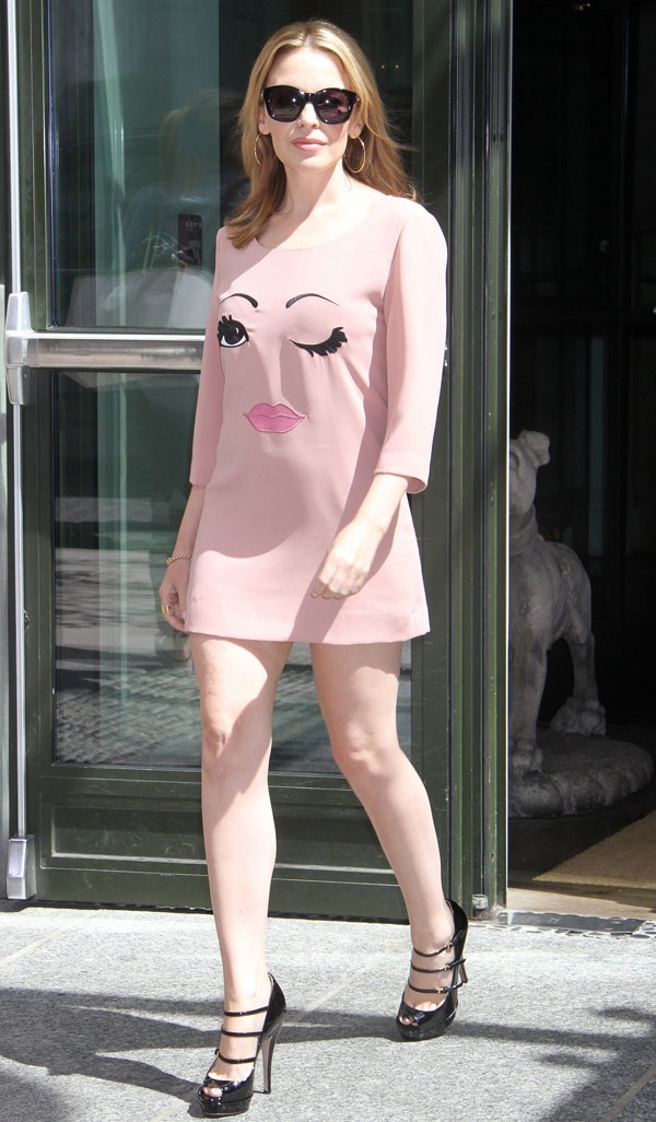 في كلي منوغ Moschino Cheap and Chic