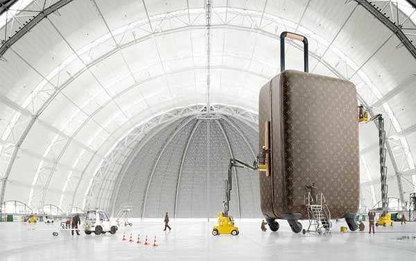 استعدي للسفر مع علامة Louis Vuitton