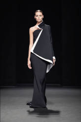 لمسة راقية من Marc by Marc Jacobs
