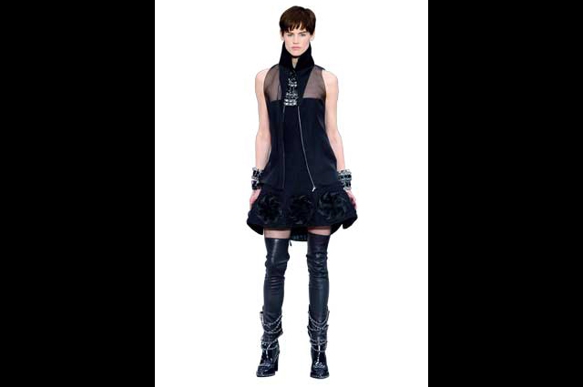 Chanel والفستان الأسود القصير (The Little Black Dress)