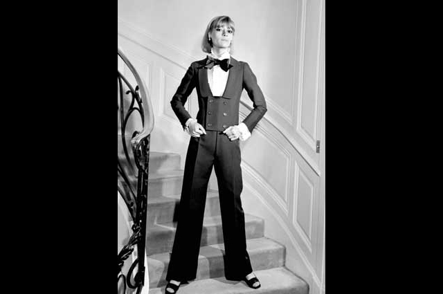 Yves St. Laurent و Le Smoking