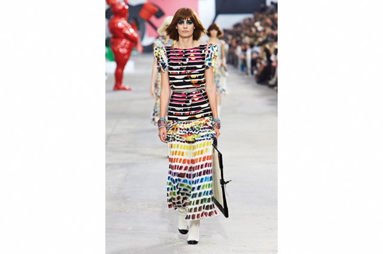 Chanel تسـتـحضـر ألــــوان الـــقــــرن الـ19