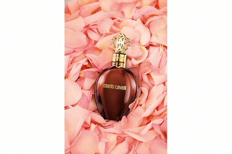 العطر الجديد من  Roberto Cavalli