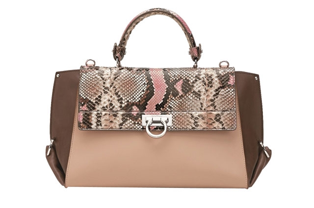 مجموعة إكسسوارات Salvatore Ferragamo