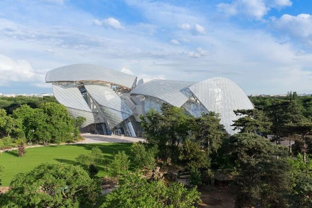 مؤسسة louis vuitton: والحلم أصبح حقيقة