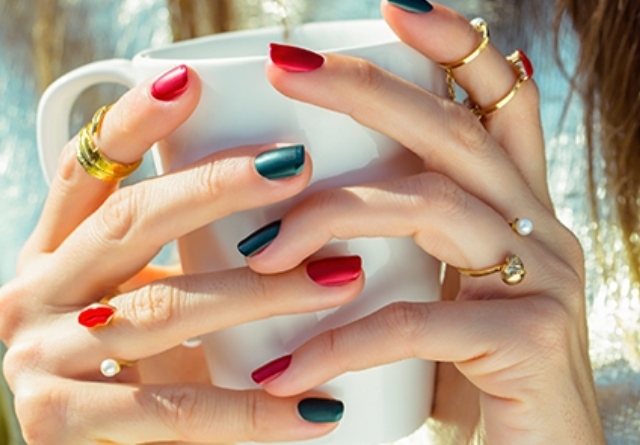 مجموعة طلاء أظافر Color Ritualتسمح للماء والهواء بالوصول إلى الأظافر